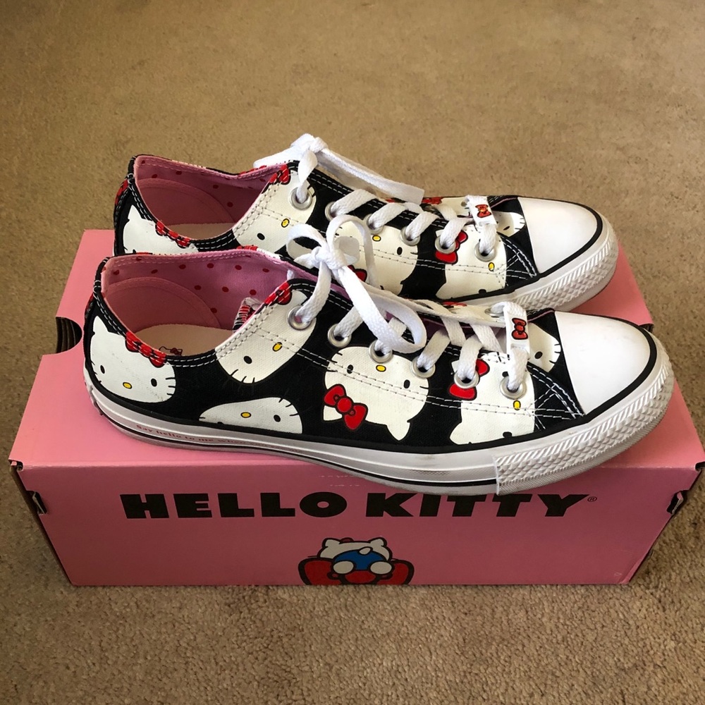 Converse Hello Kitty Sneaker
